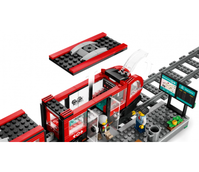 CITY - LE TRAMWAY ET LA STATION DU CENTRE VILLE