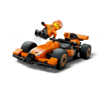 CITY - VOITURE DE COURSE MCLAREN AVEC PILOTE DE F1
