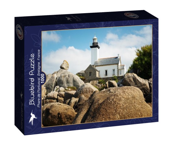 PHARE DE PONTUSVAL, BRETAGNE, FRANCE